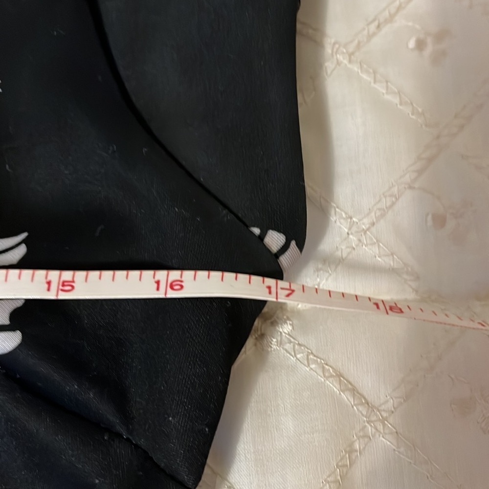 2/20 Women’s Medium Dress Black and white design - Picture 6 of 7